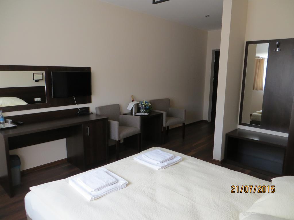 Hotel Pod Chelmem Ropa المظهر الخارجي الصورة